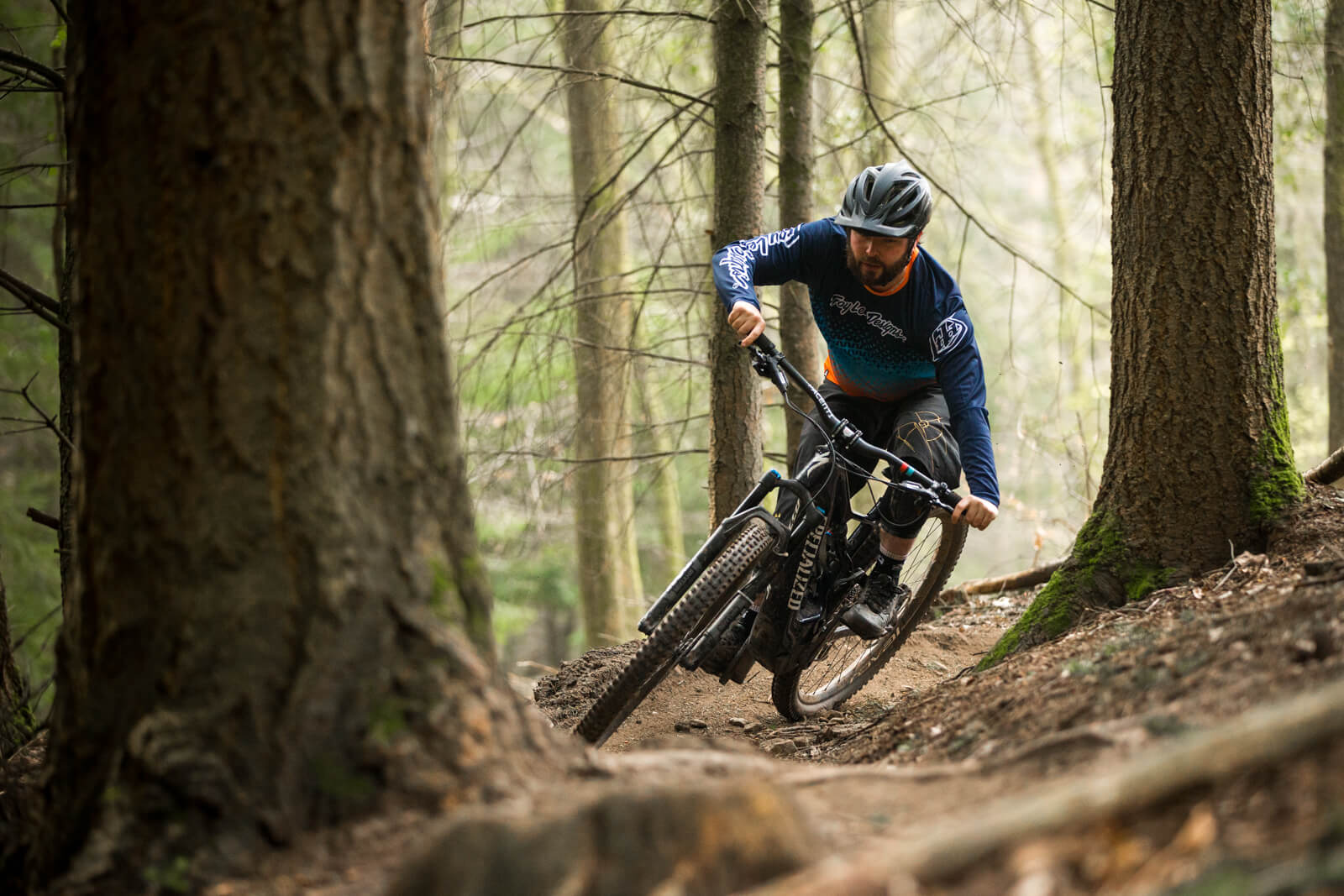 Close‑up of Specialized Levo e‑bike